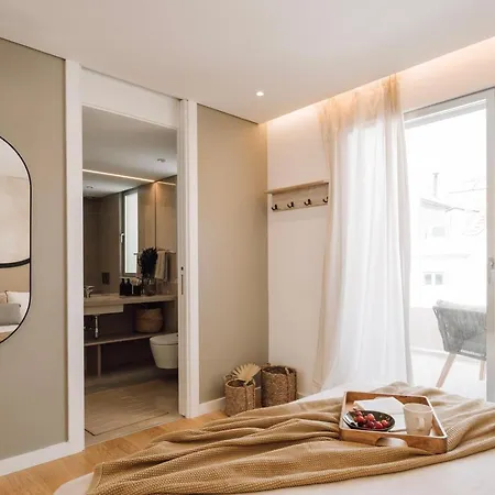 Piombino - 2 Bedrooms And Terrace In Alvalade Apartment Lisbon