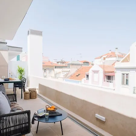 Piombino - 2 Bedrooms And Terrace In Alvalade *