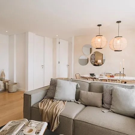 Piombino - 2 Bedrooms And Terrace In Alvalade Lejlighed *